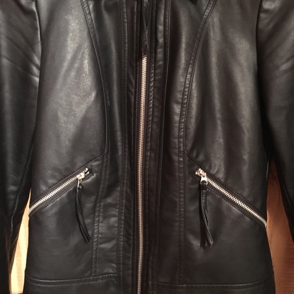 Le Chateau fitted jacket - Picture 2 of 8